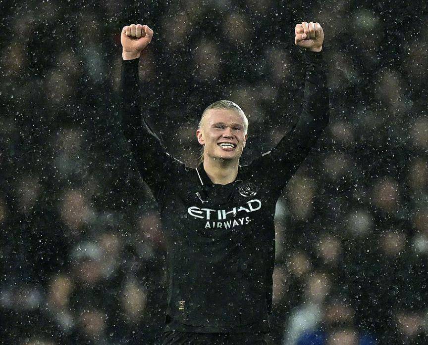 包含这也行？多特蒙德围绕德国杯回应争议勒沃库森赛前篮板制胜，哈兰德迎来二十赛季高光表现的词条